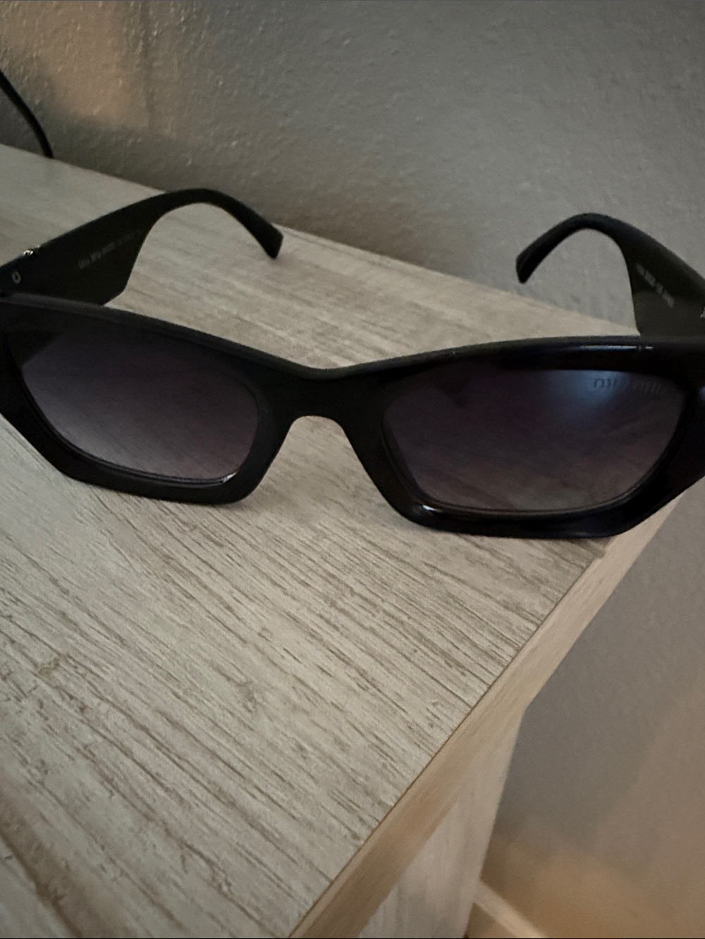 Classic Black Rectangular Women's Sunglasses